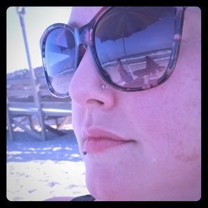 Meet your Posher, Heather